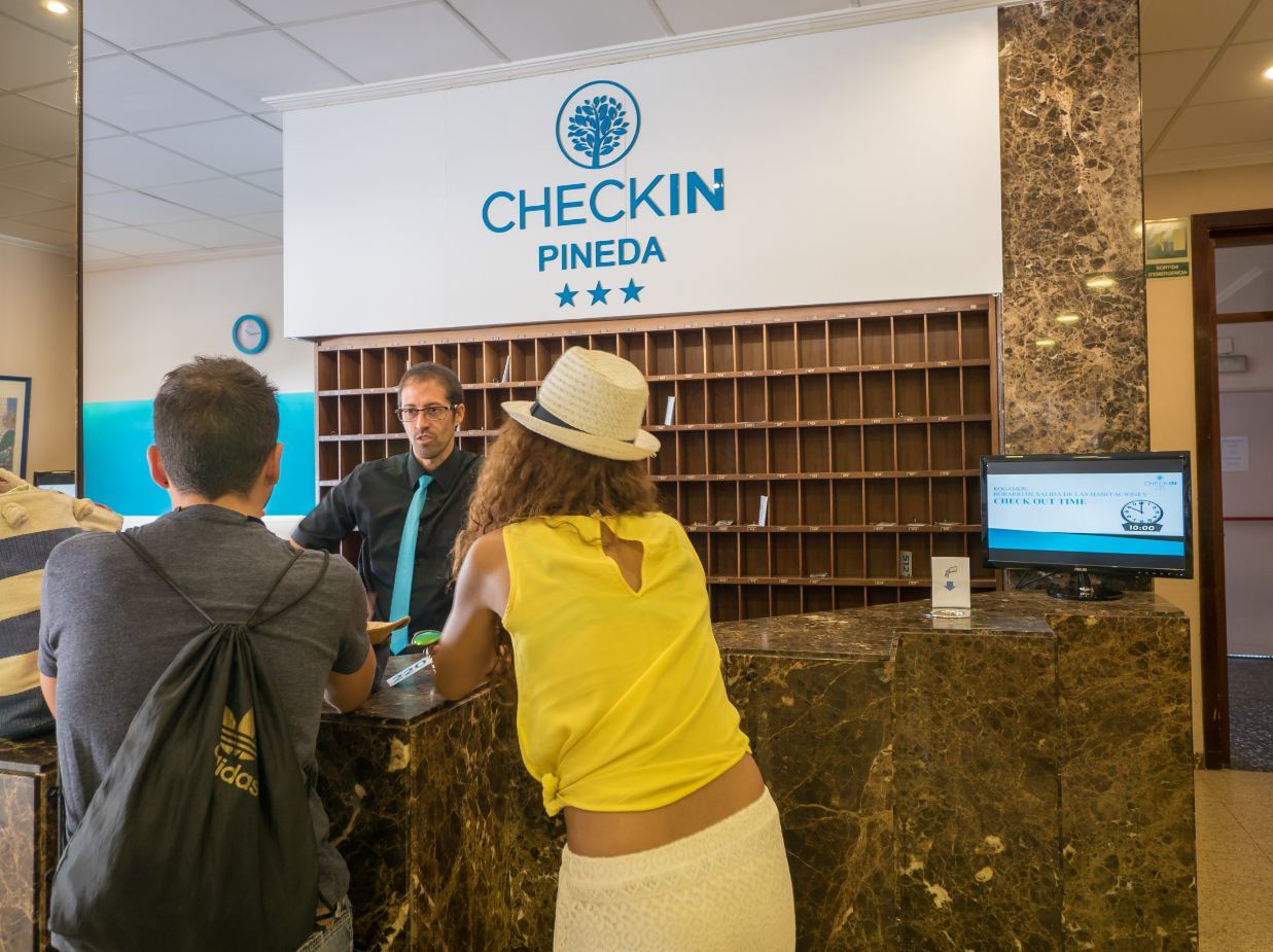 מלון פינדה דה מר Checkin Pineda מראה חיצוני תמונה